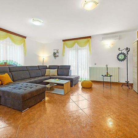 House Ulika Villa Svetvincenat Exterior photo